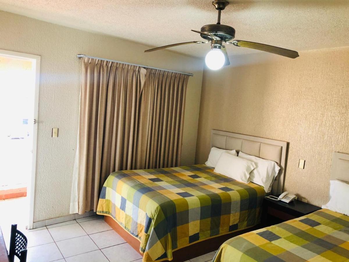 Hotel Los Vergeles Villa Hidalgo  Exterior photo